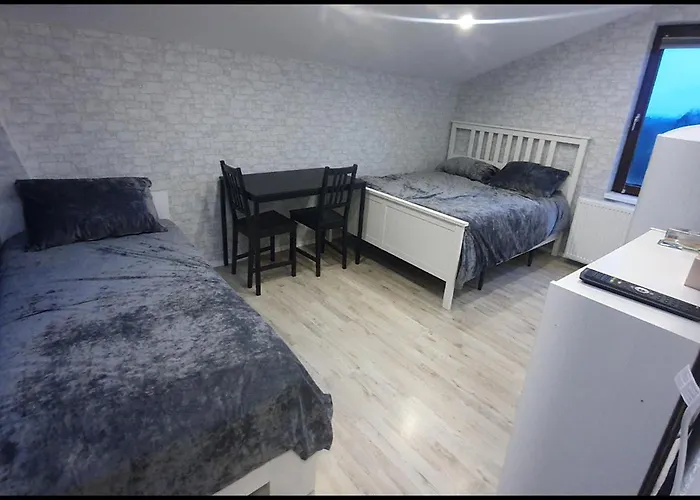 Finkenwerder Larisa's Nr24 Private Küche Gemeinschaftliches Bad Wc